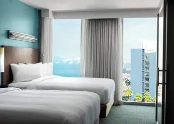 Springhill Suites San Diego Downtown/Bayfront hotel thumbnail 8