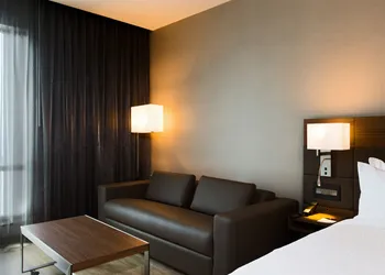 AC Hotel by Marriott Cincinnati at Liberty Center hotel thumbnail 4