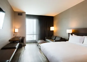 AC Hotel by Marriott Cincinnati at Liberty Center hotel thumbnail 6