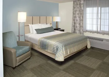 Candlewood Suites Waco by IHG hotel thumbnail 3