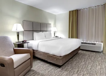 Candlewood Suites Waco by IHG hotel thumbnail 6