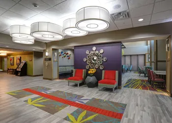 Hampton Inn & Suites Ardmore hotel thumbnail 2