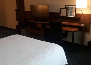 Fairfield Inn & Suites Plattsburgh hotel thumbnail 7