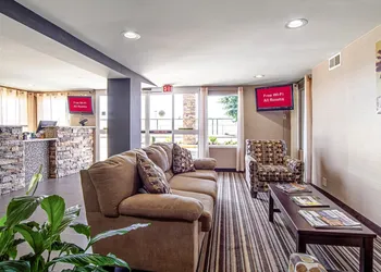 Red Roof Inn & Suites Greenwood, SC hotel thumbnail 2