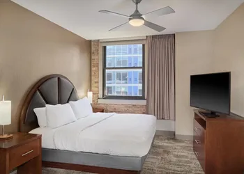 Homewood Suites by Hilton Grand Rapids Downtown hotel thumbnail 6