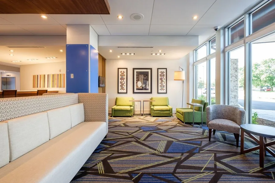 Holiday Inn Express & Suites Eagan - Minneapolis Area by IHG hotel detail image 2