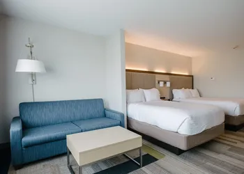 Holiday Inn Express & Suites Eagan - Minneapolis Area by IHG hotel thumbnail 5
