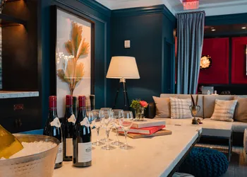 Kimpton Cardinal Hotel by IHG hotel thumbnail 5