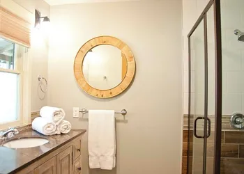 Sierra Sky Ranch hotel thumbnail 5
