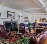 Lakeside Inn hotel detail image 3
