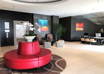 Pinnacle Hotel at the Pier hotel thumbnail 3