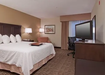 Countryside Inn and Suites hotel thumbnail 4