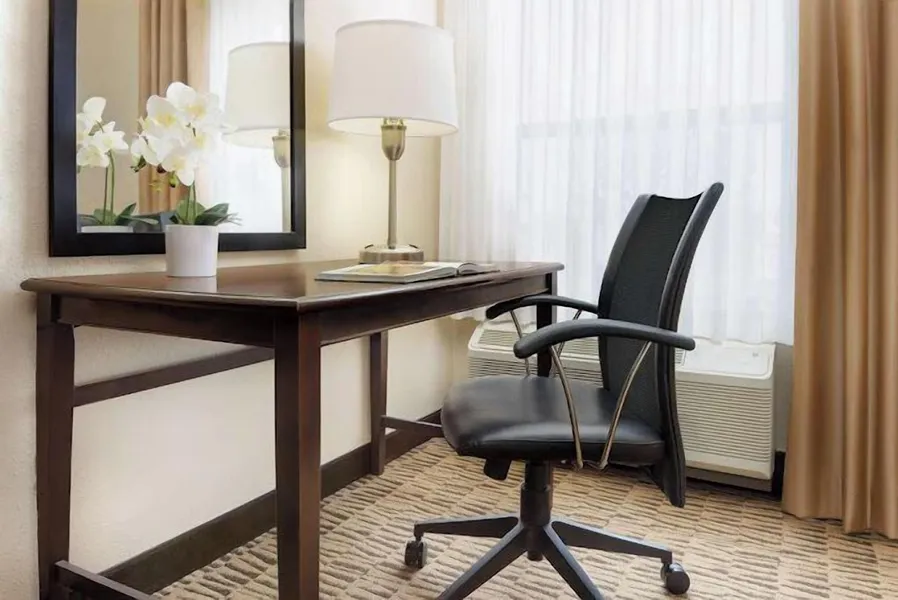 Countryside Inn and Suites hotel detail image 6