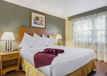 Best Western Plus Palm Desert Resort hotel thumbnail 4