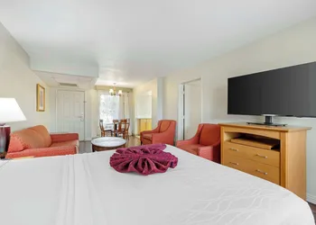 Best Western Plus Palm Desert Resort hotel thumbnail 6