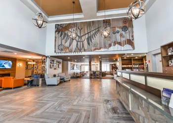 Four Points by Sheraton Barrie hotel thumbnail 2