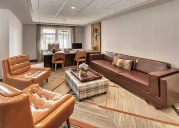 Four Points by Sheraton Barrie hotel thumbnail 6
