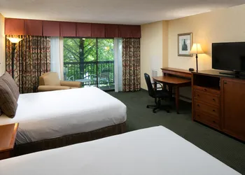 Red Lion Hotel Redding hotel thumbnail 5