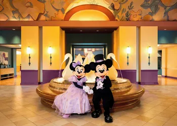 Walt Disney World Dolphin hotel thumbnail 5