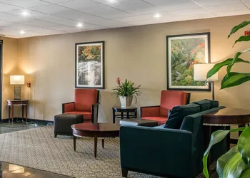 Comfort Suites Wixom - Novi hotel thumbnail 2