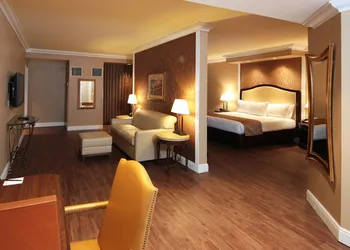 South Point Hotel, Casino, and Spa hotel thumbnail 3