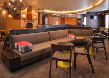 Springhill Suites by Marriott Pittsburgh Mills hotel thumbnail 3