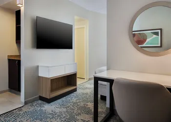 Springhill Suites by Marriott Pittsburgh Mills hotel thumbnail 7
