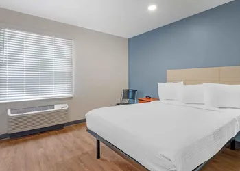 Extended Stay America Select Suites - Fort Myers - Northeast hotel thumbnail 3