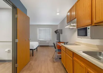 Extended Stay America Select Suites - Fort Myers - Northeast hotel thumbnail 8
