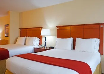 Holiday Inn Express Hotel & Suites Phenix City - Columbus by IHG hotel thumbnail 6