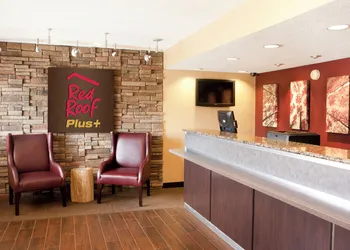 Red Roof Inn PLUS+ Ann Arbor - U of Michigan North hotel thumbnail 2