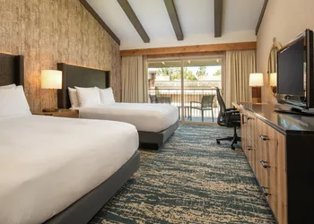 DoubleTree by Hilton Hotel Missoula - Edgewater hotel thumbnail 2