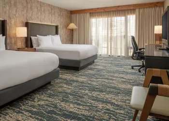 DoubleTree by Hilton Hotel Missoula - Edgewater hotel thumbnail 3