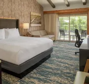 DoubleTree by Hilton Hotel Missoula - Edgewater hotel detail image 4