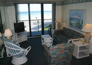 Ocean Trillium Suites hotel thumbnail 3