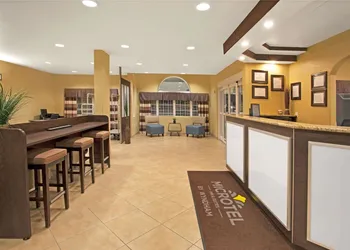 Microtel Inn & Suites by Wyndham Cartersville hotel thumbnail 3