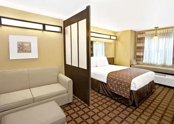 Microtel Inn & Suites by Wyndham Cartersville hotel thumbnail 4