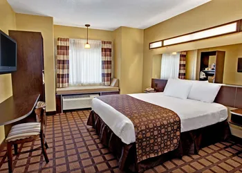 Microtel Inn & Suites by Wyndham Cartersville hotel thumbnail 5