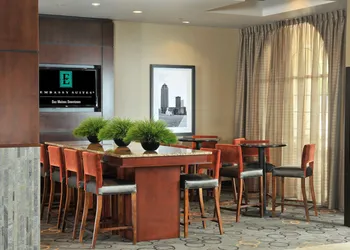 Embassy Suites Hotel Des Moines Downtown hotel thumbnail 5