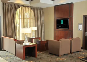 Embassy Suites Hotel Des Moines Downtown hotel thumbnail 7