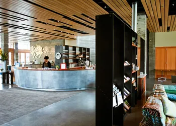 H2Hotel hotel thumbnail 2
