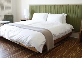 H2Hotel hotel thumbnail 4
