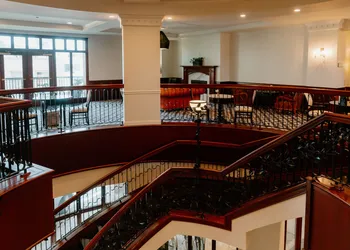 French Quarter Inn hotel thumbnail 2