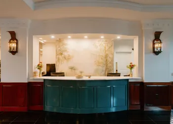 French Quarter Inn hotel thumbnail 4