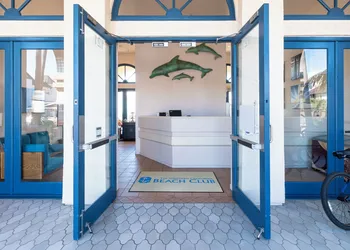 Southern California Beach Club hotel thumbnail 2