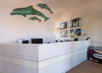 Southern California Beach Club hotel thumbnail 3