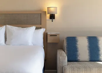 Southern California Beach Club hotel thumbnail 6