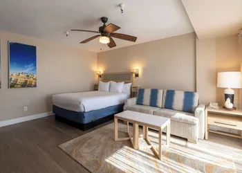 Southern California Beach Club hotel thumbnail 7
