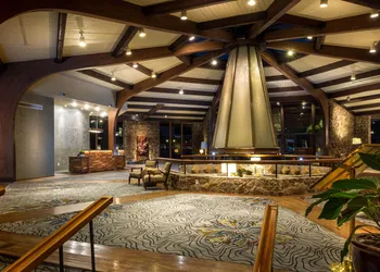 Lodge Of Four Seasons Golf Resort, Marina & Spa hotel thumbnail 3