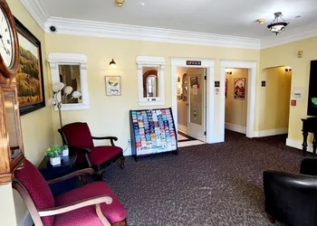 Santa Paula Inn hotel thumbnail 2